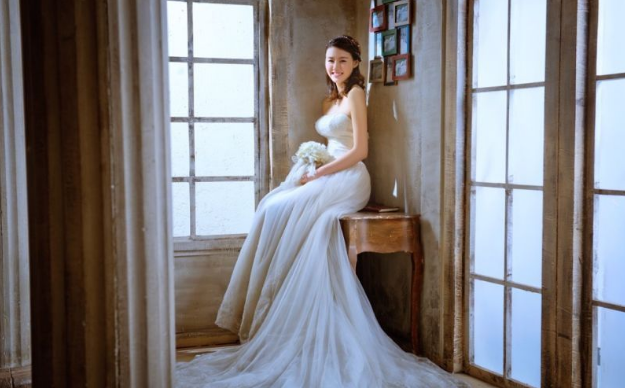 组图-刘湘一袭长裙唯美写真 网友:完全沦陷 组图-刘湘一袭长裙唯美写真 网友:完全沦陷