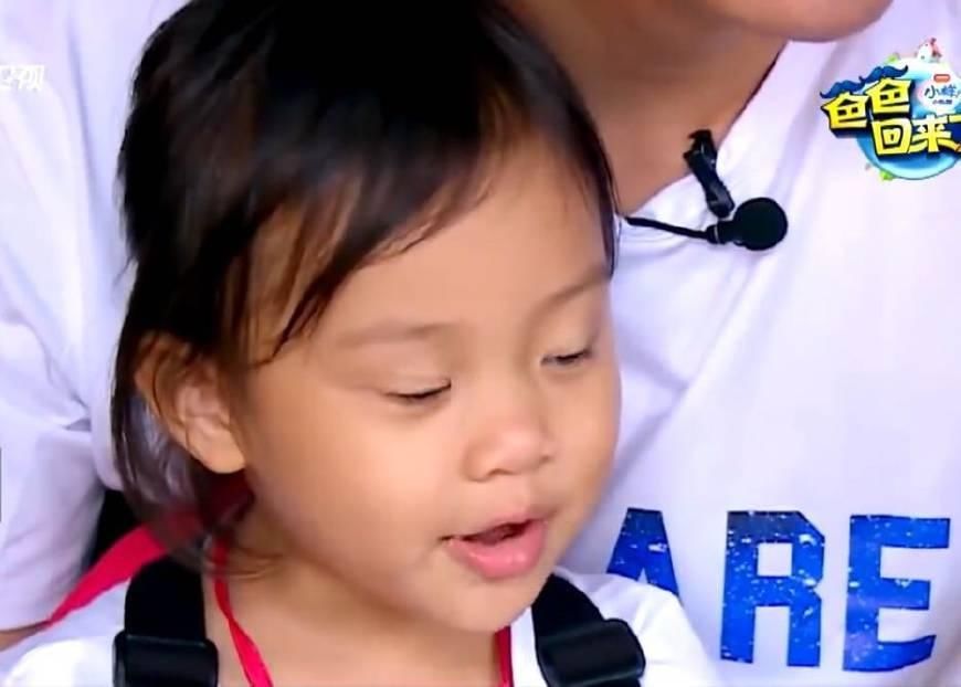 贾乃亮带甜馨探班,恰巧李小璐要拍床戏,甜馨