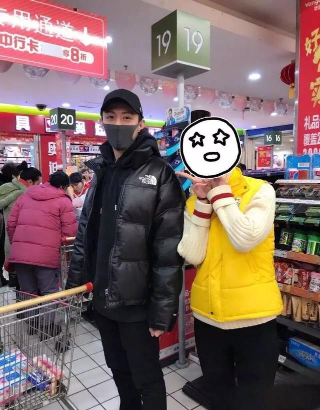 春节热映的《红海行动》有丹东的演员,说不定