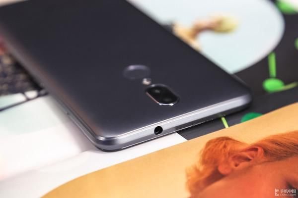 499元体验出色 高性价比全面屏手机汇总