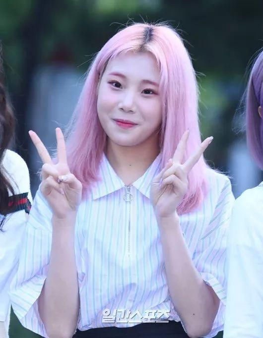 韩国女团成员被喷长得丑!亲哥哥霸气回应!真羡