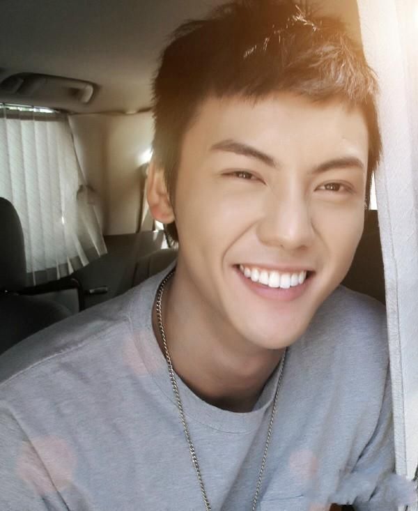 陈伟霆为什么叫陈公子 家境曝光堪比国民老公