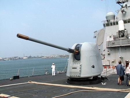 100,76毫米3种口径为主,作为军迷个人判断,鉴于仿法制100毫米舰炮可靠