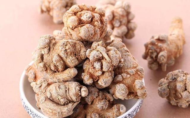 每天一勺三七粉,浑身百病可消?三七粉非保健品