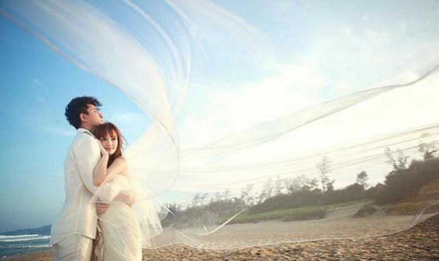 杨幂、孙俪、李小璐等十大美女明星结婚照,最