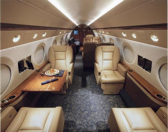 虽然湾流系列飞机已经是全球最高端最舒服的商务机了,但在沙特王子的