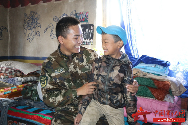 再次成功创建了隆子县"爱民固边模范县",在全市实现了模范县创建比例