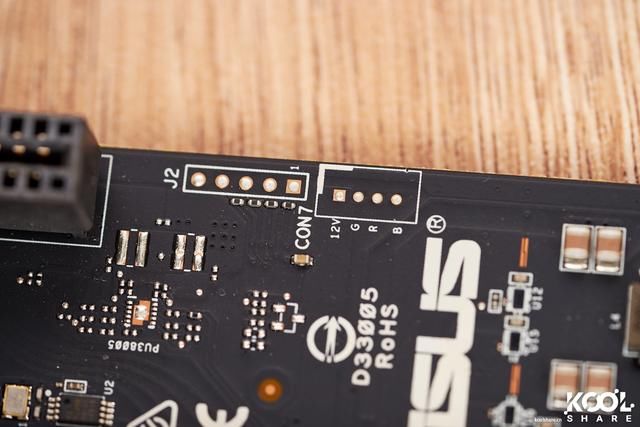 Asus XG-STATION-PRO 雷电3外置显卡盒 评测