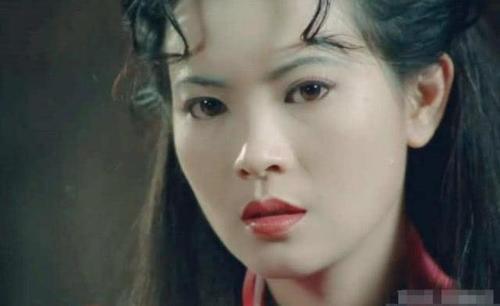 香港明星年轻时挣得多老了却生活落魄是什么原因