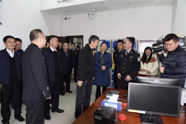 省委政法委副书记杨光荣率队赴长沙县公安局开