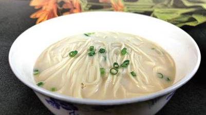 学做家乡味丨品一口鱼汤吃一口面,这味道妙不可言! 学做家乡味丨品一口鱼汤吃一口面,这味道妙不可言!