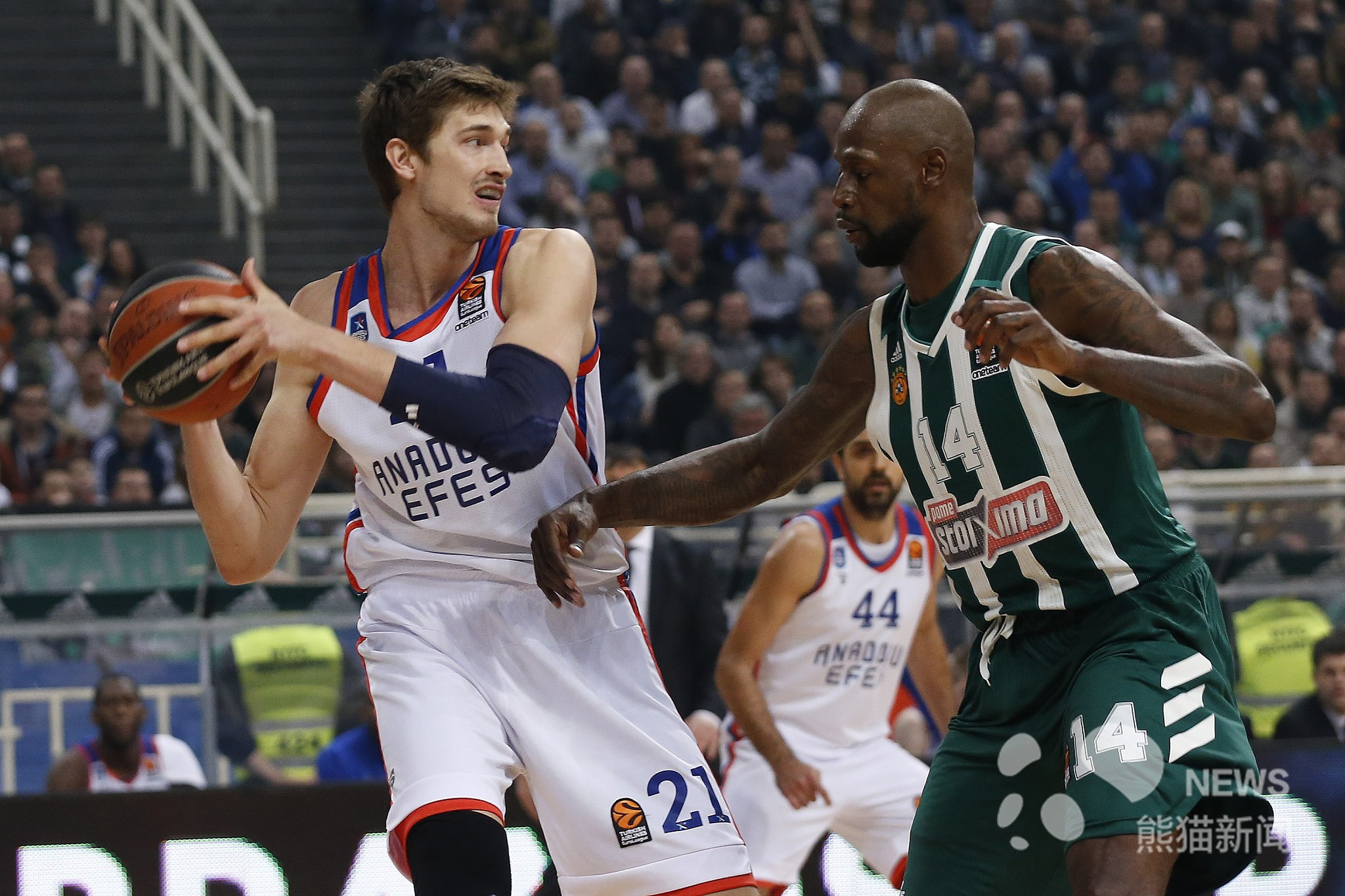 18\/19欧洲篮球冠军联赛:帕纳辛纳科斯Vs埃菲斯