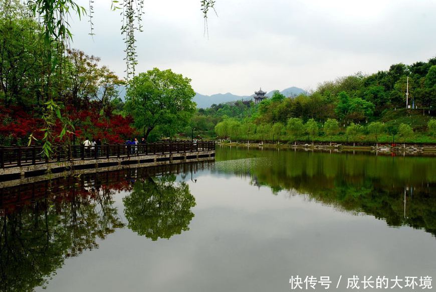 分数超过二本线几分,这几所大学真的可以捡漏