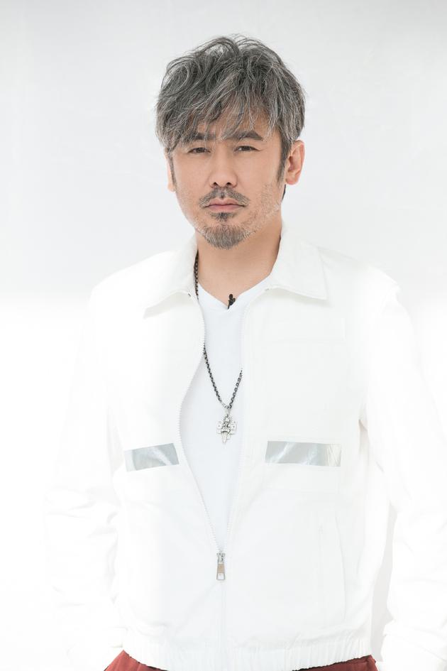 吴秀波海外购房引风波 澄清一同购房者系原配