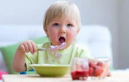 宝宝积食的8个表现,宝妈月嫂都收藏了!