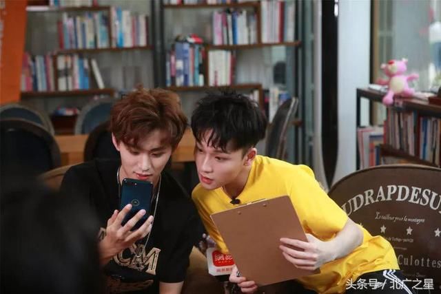 偶像练习生郑锐彬&胡致邦做客北广之星