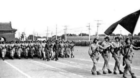 从万国造到东风快递——历年国庆阅兵回顾