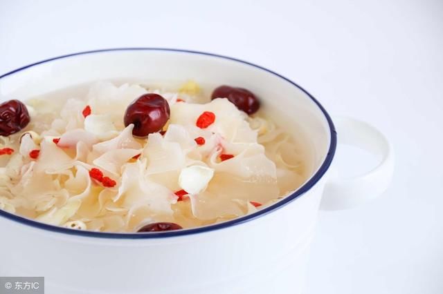 准妈妈常吃这4种食物,宝宝出生没胎毒,白白嫩