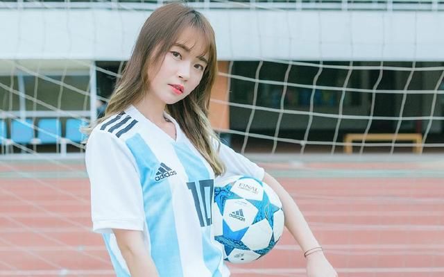 开心一笑:三年前老婆说去泰国打工,回来竟变成