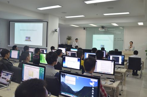 怎么来判断一些软件开发培训机构是否靠谱呢?