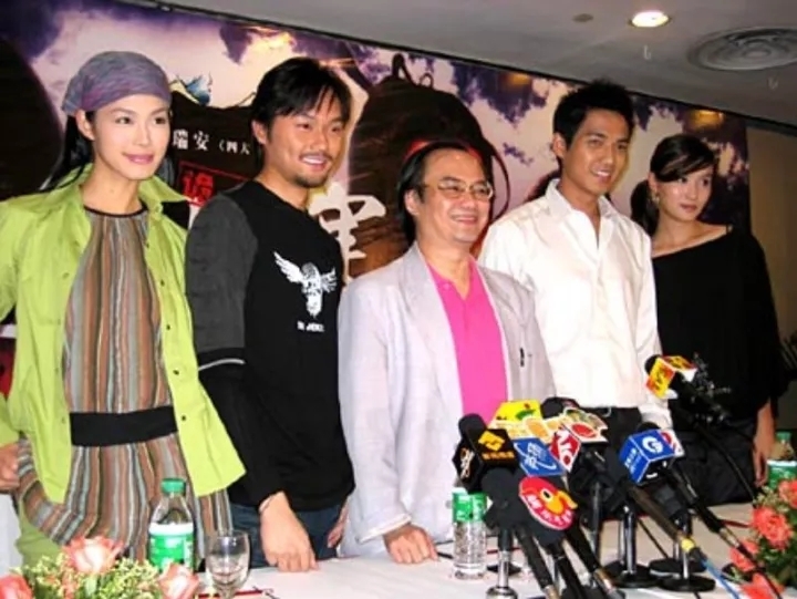 三十秋一过 他早成了神州传奇