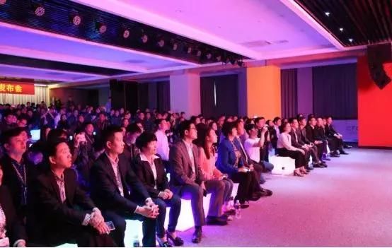 什么样的电动车,今年会流行?6大国际流行色来