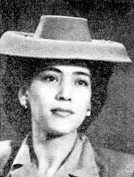 门赌王长女,含着金汤匙出生,年轻时美若仙女,离