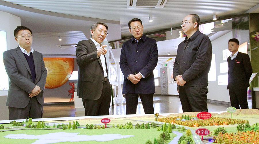 自治区党委组织部部务委员朱利军莅临百瑞源调研