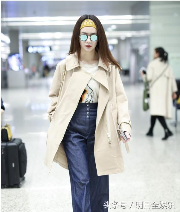 鹿晗 关晓彤同时现身 范冰冰高圆圆巴黎时装周