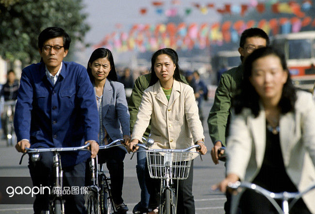 一组北京八十年代的老照片,来看看里面有没有