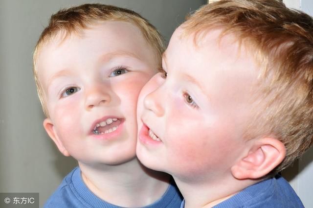 弟弟因为与人打赌输了,哥哥冒名顶替去当了兵