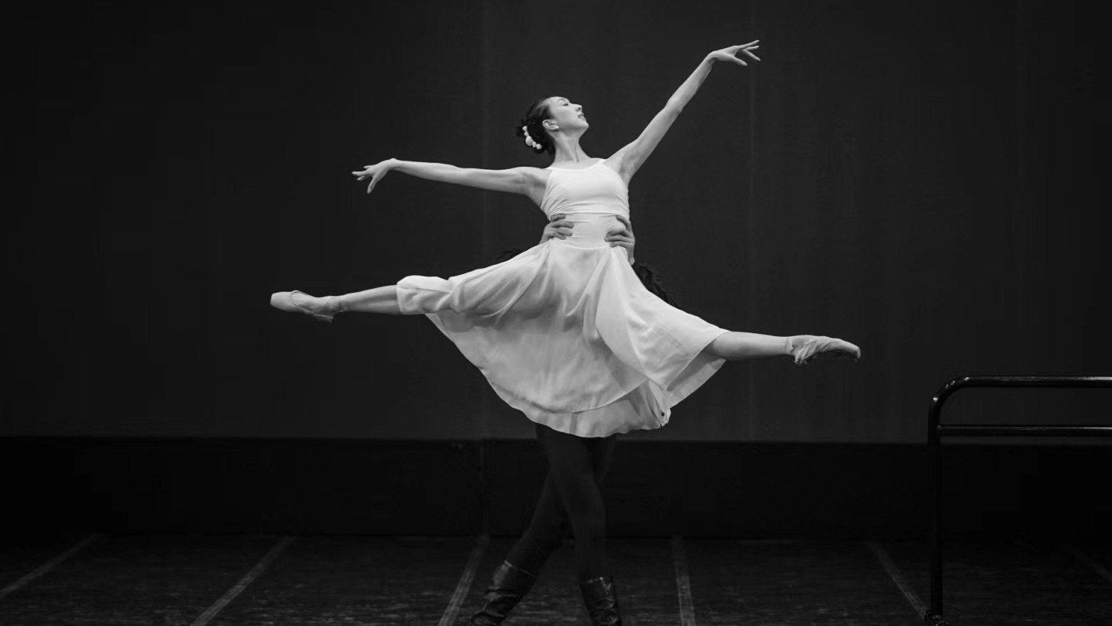 中央芭蕾舞团第十三届芭蕾创意工作坊“拓与融”五一首演