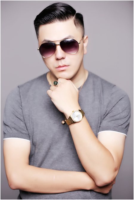 歌手王子全新单曲《一个人旅行》发行 为爱发声