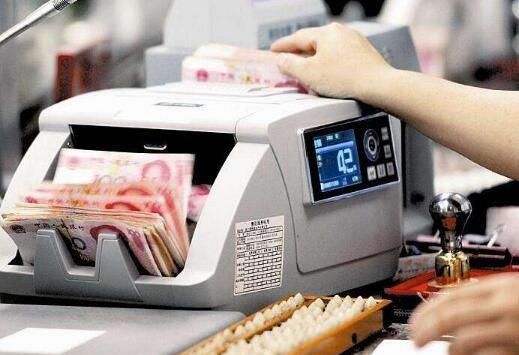 如果把500万存进余额宝,一年能拿多少利息?看