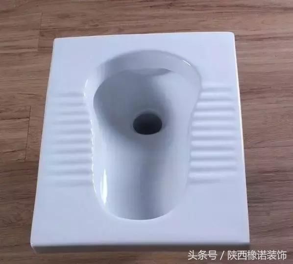 家庭装修卫生间到底选蹲厕好还是马桶好?难怪