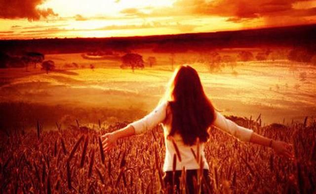 婆婆要怀孕儿媳给她洗脚,丈夫默不作声,儿媳说