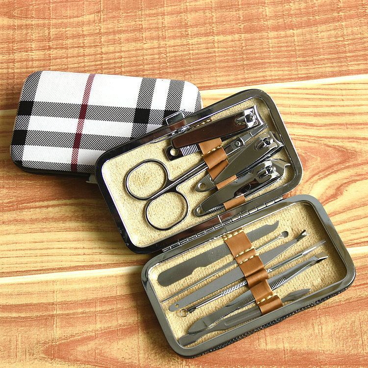 鼻毛修剪器!别让长出鼻子外的鼻毛毁了你的好