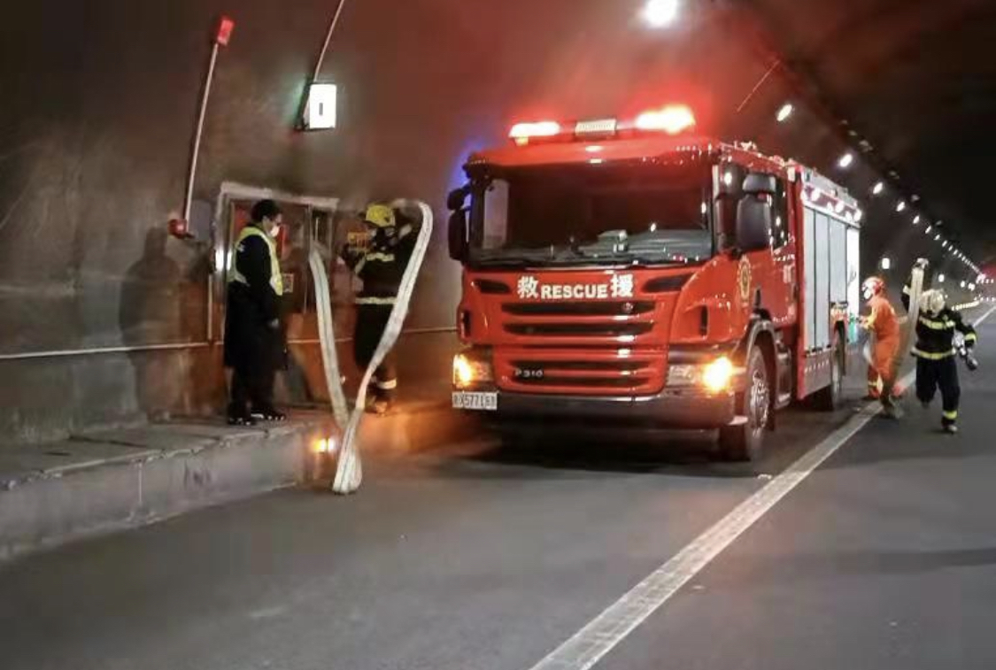 昌平消防组织开展高速公路隧道专项调研演练工作