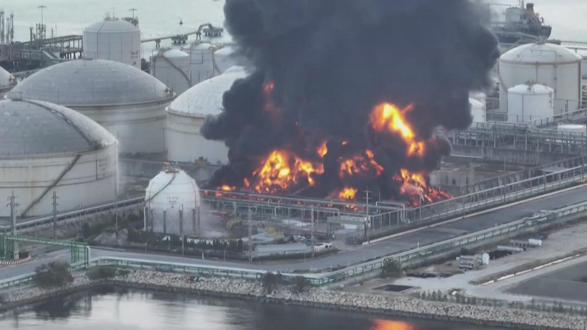 泰国东部一工业园爆炸发生火灾 致多人死伤 泰国东部一工业园爆炸发生火灾 致多人死伤