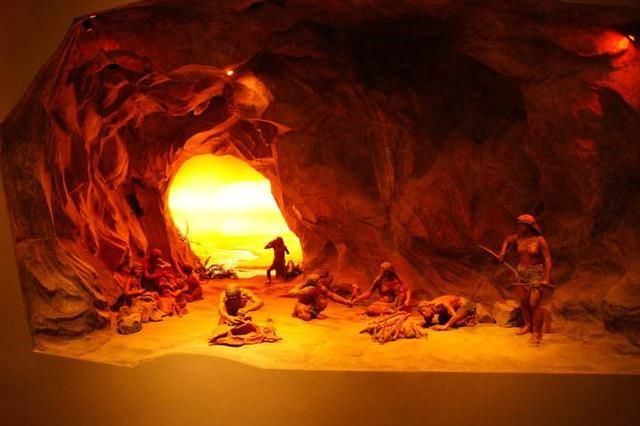 人类到底是从哪里来的呢?仿佛在一夜间,从单细