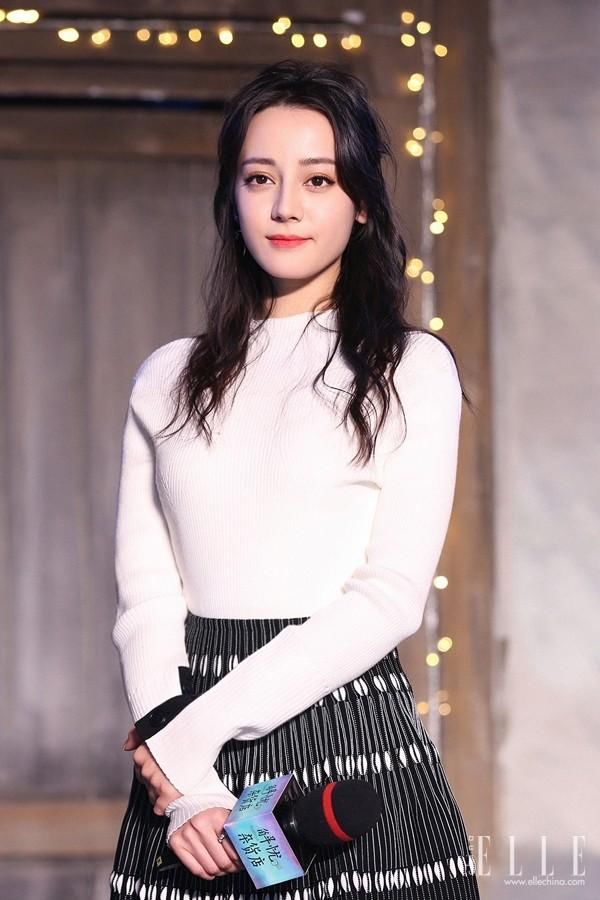 斩男只靠唇色?围观杨幂亲身示范女友力妆!