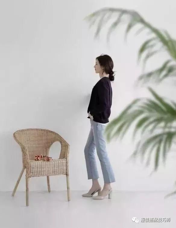 服装搭配:女生这样穿高跟鞋,不仅脚不疼还能美