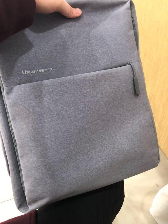 小米笔记本品控很差?网友笔记本掉落直接摔出