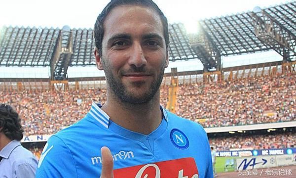 伊瓜因转会米兰,竟然不是给C罗腾位置