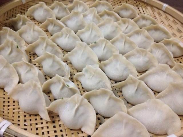 猪肉韭菜白菜饺子的家常做法,好吃不好吃调馅