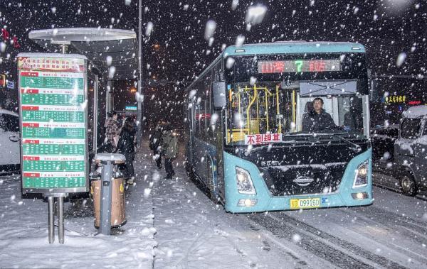 吉林辽源大雪中的景象 实拍雪后城市之美(图5)