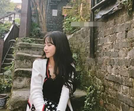 抖音一姐莉哥,为何更喜欢在快手直播,原来是因