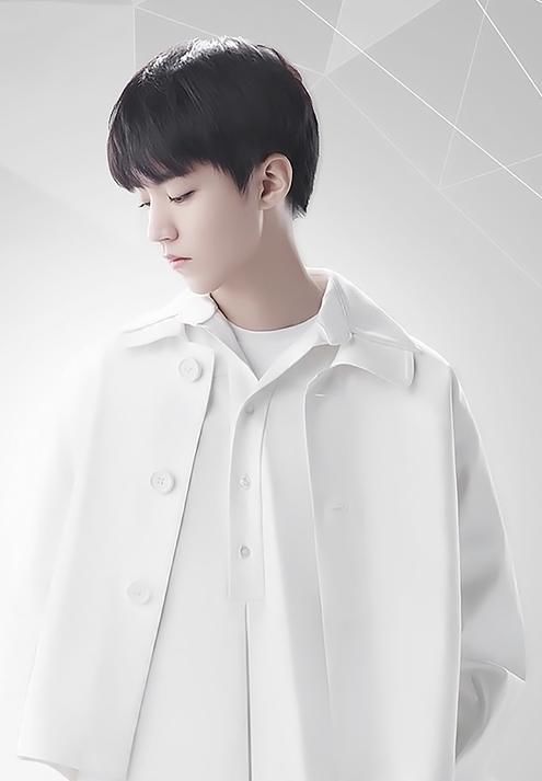 王俊凯这白衣是仙男本男吧,和王源一起真是一