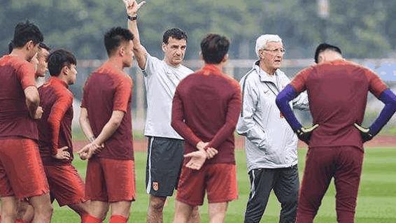 里皮被曝解约国足, 失业半年少帅或将上任! 网