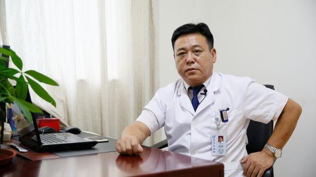 颈动脉斑块引发脑梗如何治疗